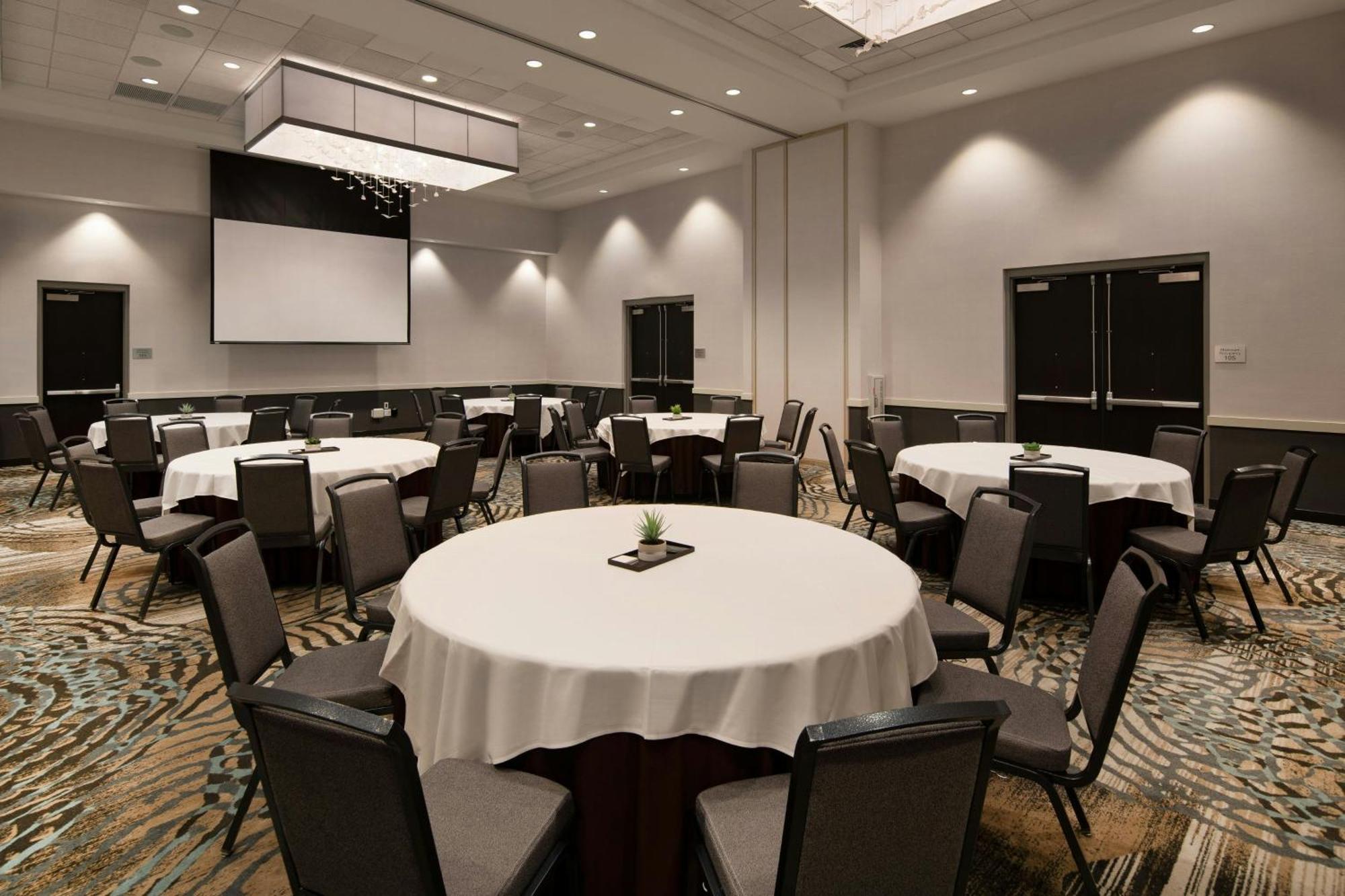 Courtyard By Marriott Salt River Hotel 3*