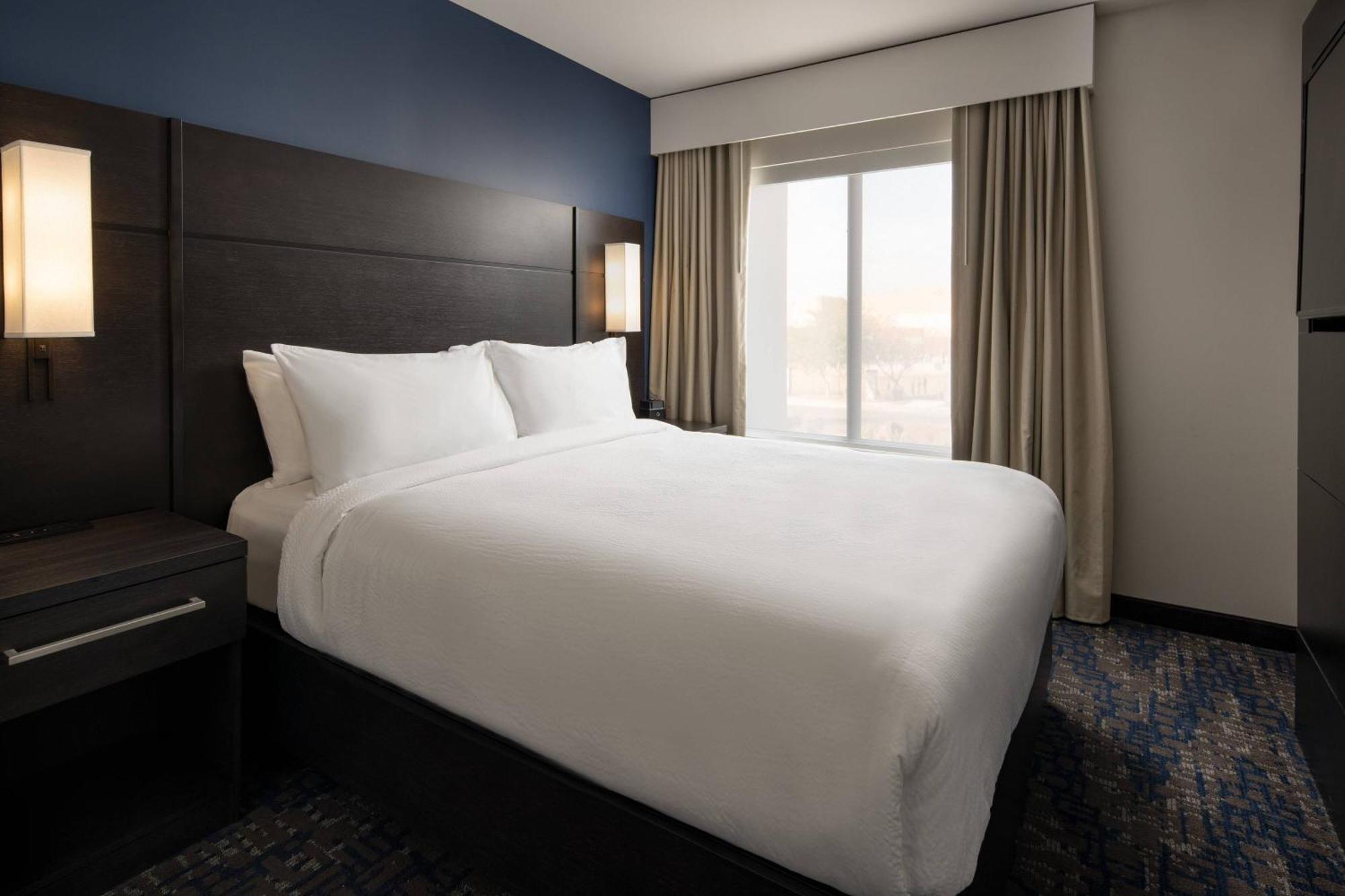 By Marriott Salt River 3* Scottsdale