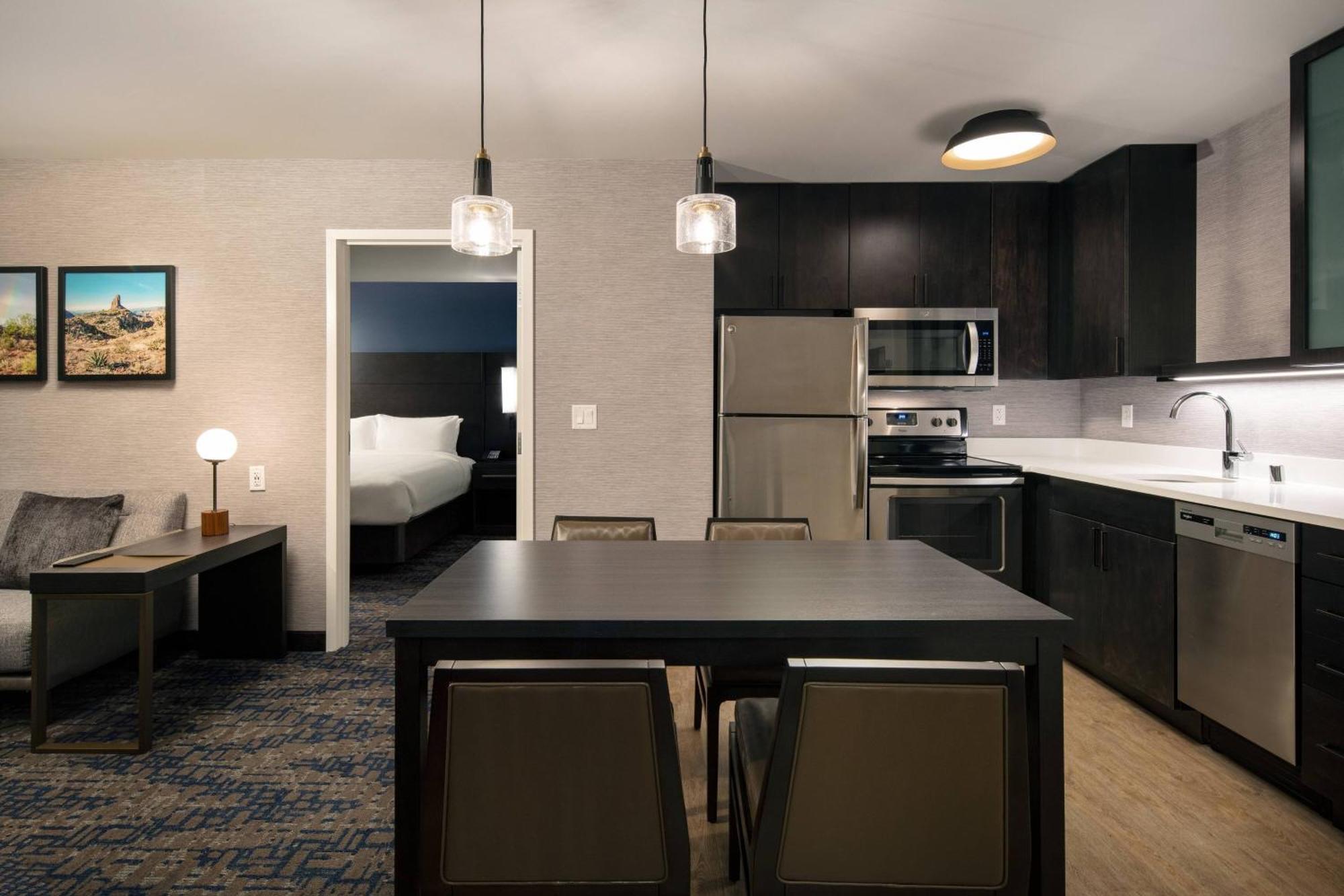 By Marriott Salt River 3*
