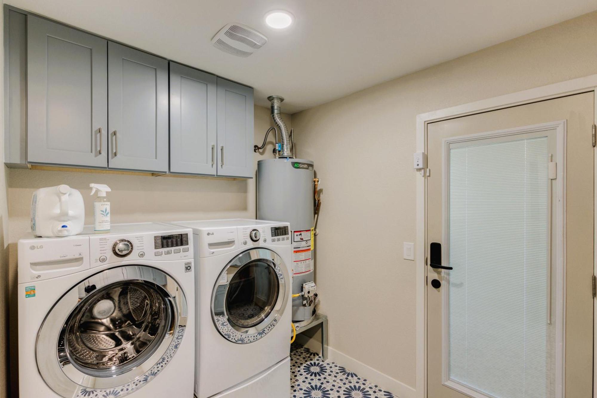 Chaparral Dog Park, Heated Pool, Billiards, Ping Pong, Fees!