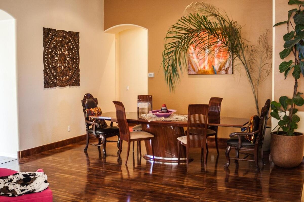 Luxury-3 Bed-two Full Master-best Location