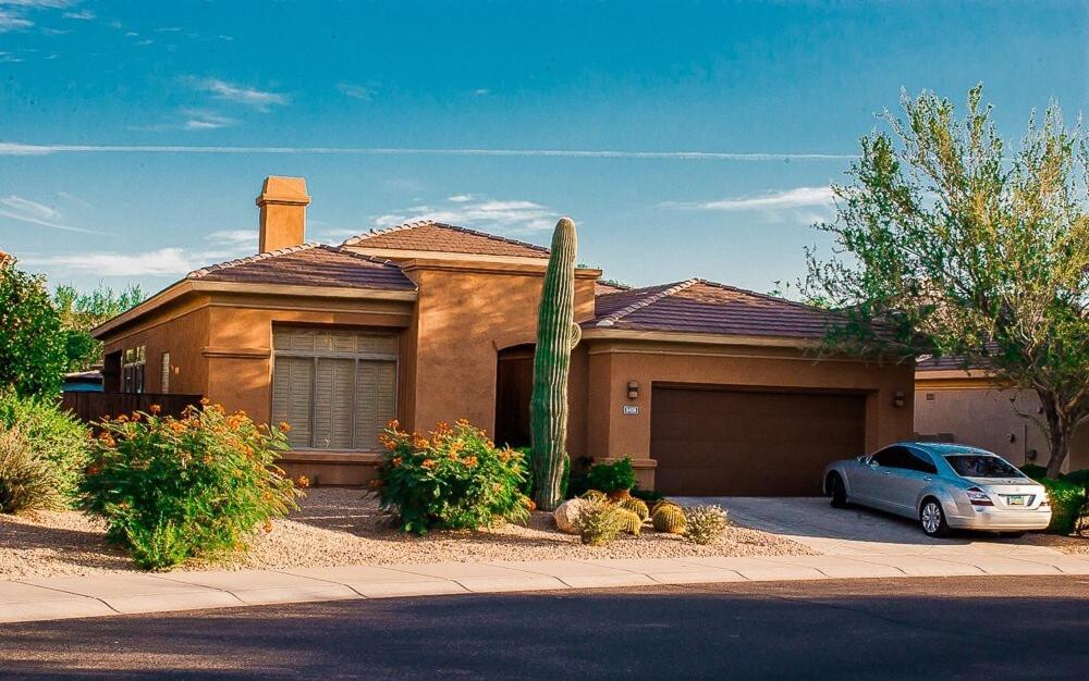 Luxury-3 Bed-two Full Master-best Location Holiday home