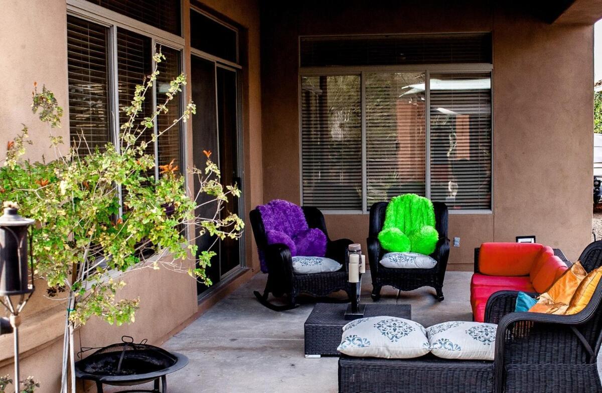 Holiday home Luxury-3 Bed-two Full Master-best Location *