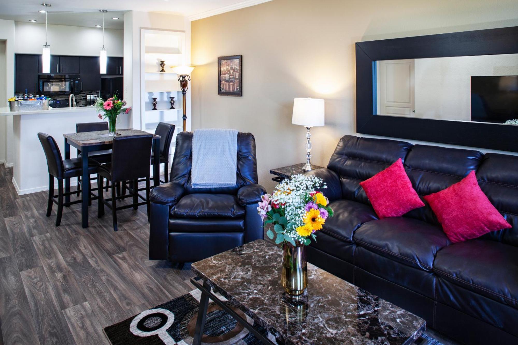 Luxury Vacation By Meridian Condoresorts Scottsdale
