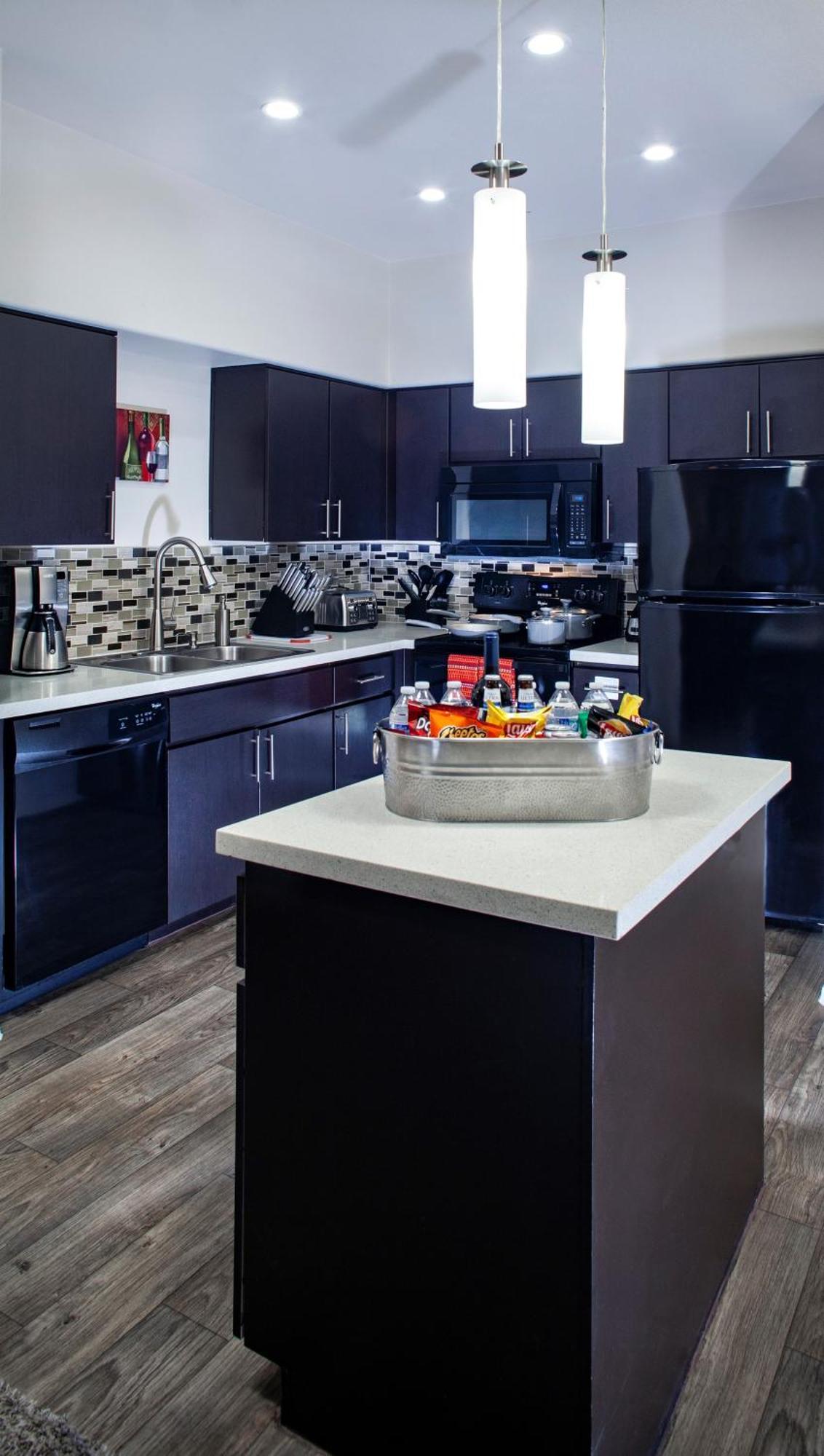 Apartment Luxury Vacation By Meridian Condoresorts