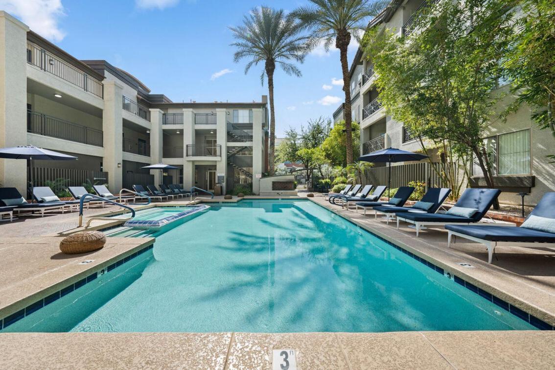 Apartment Luxury Vacation By Meridian Condoresorts Scottsdale