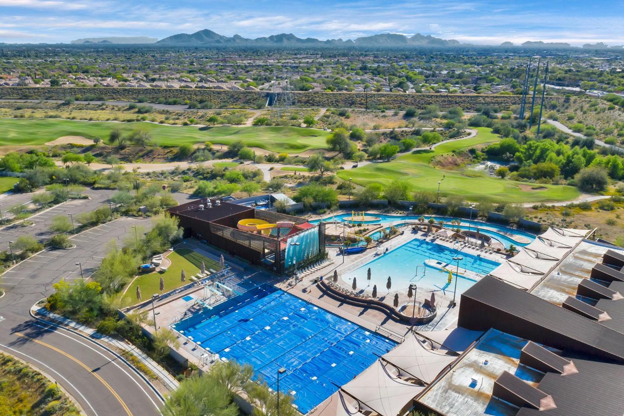 Privacy, Pickleball, Club House, Hiking, Mountains Holiday home *