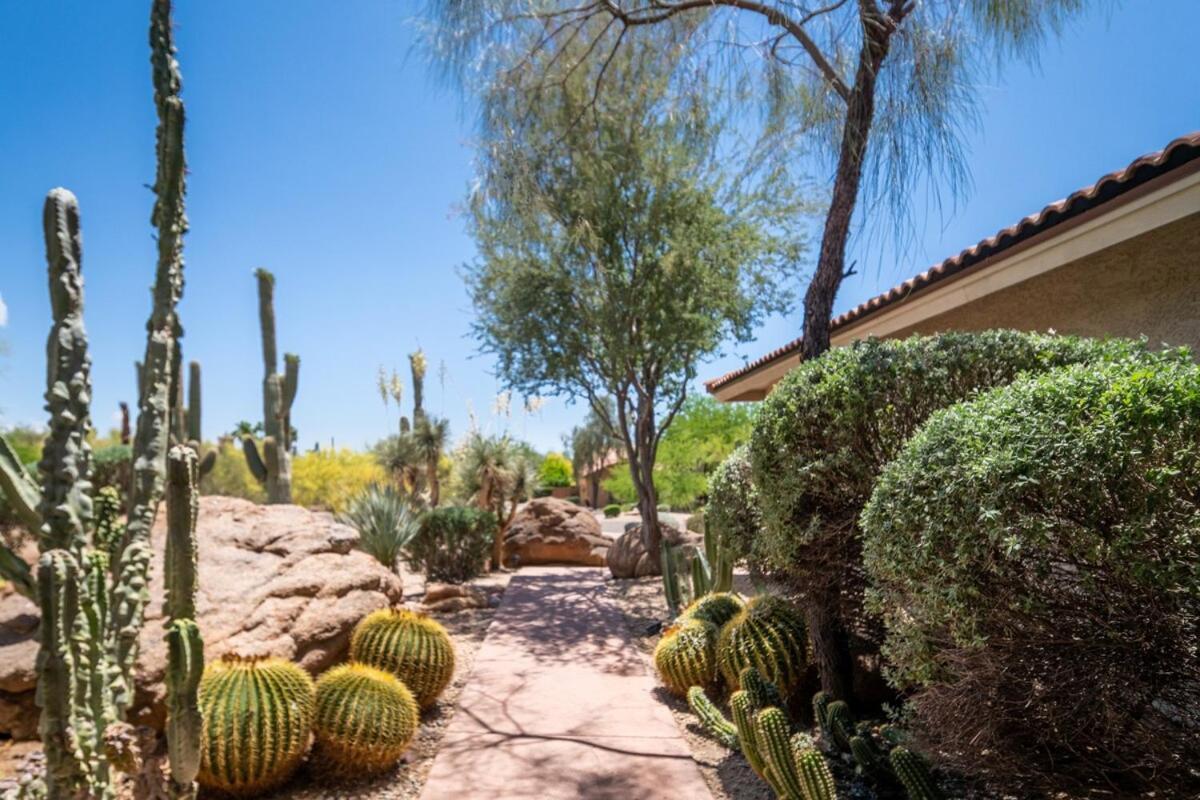 Oasis Escape With Hot Tub And Pool