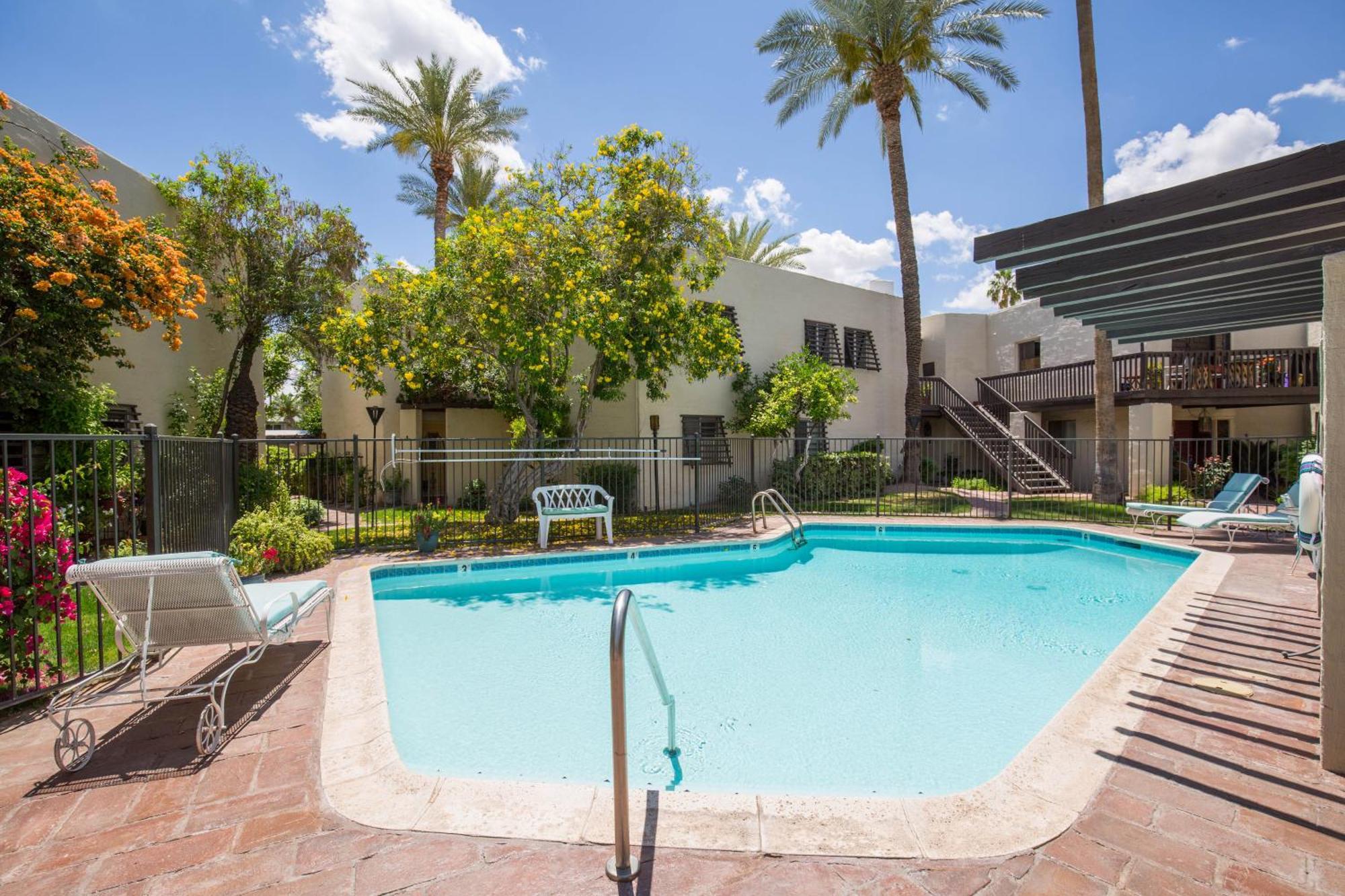 Cuatros Scottsdale