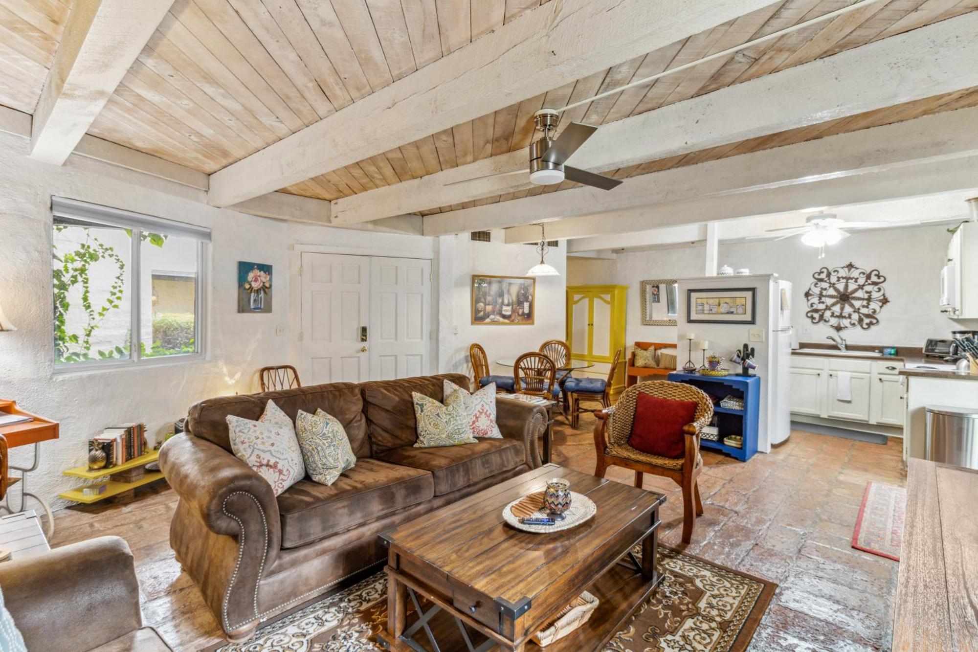 Holiday home Cuatros *