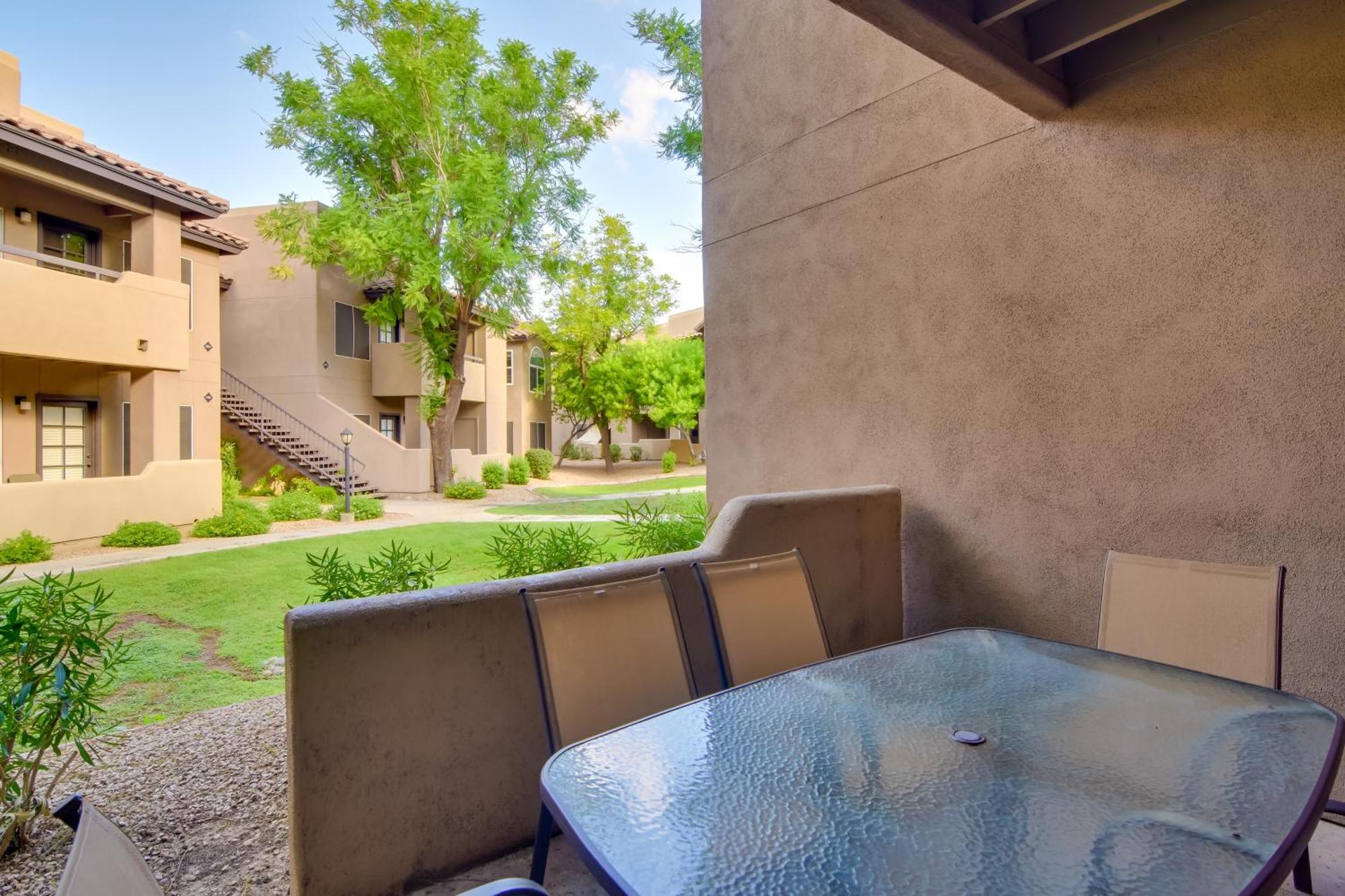 Community Pool, Walkable Area Apartment