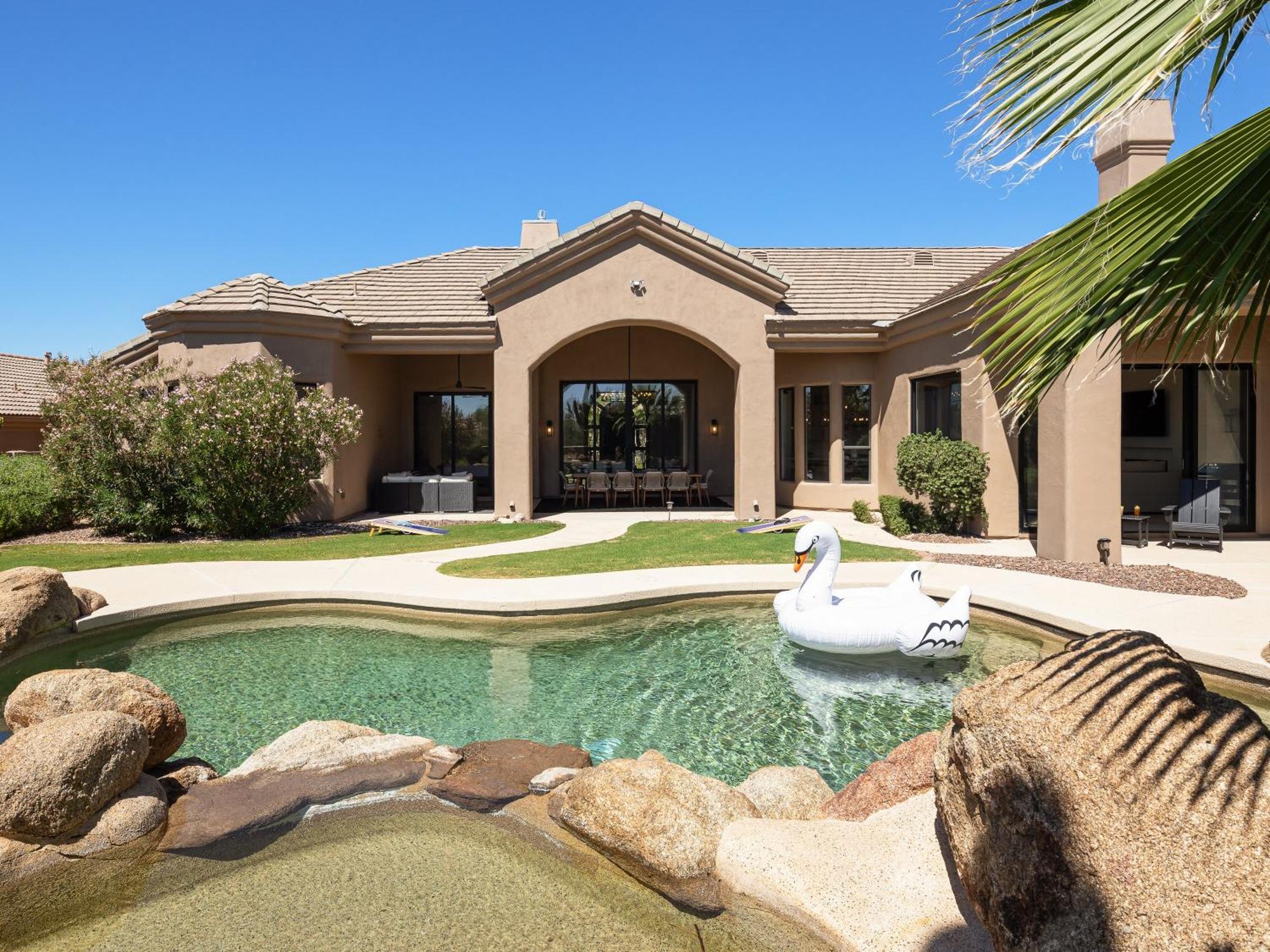 Zenith Private Pool & Long Term 5207 Holiday home