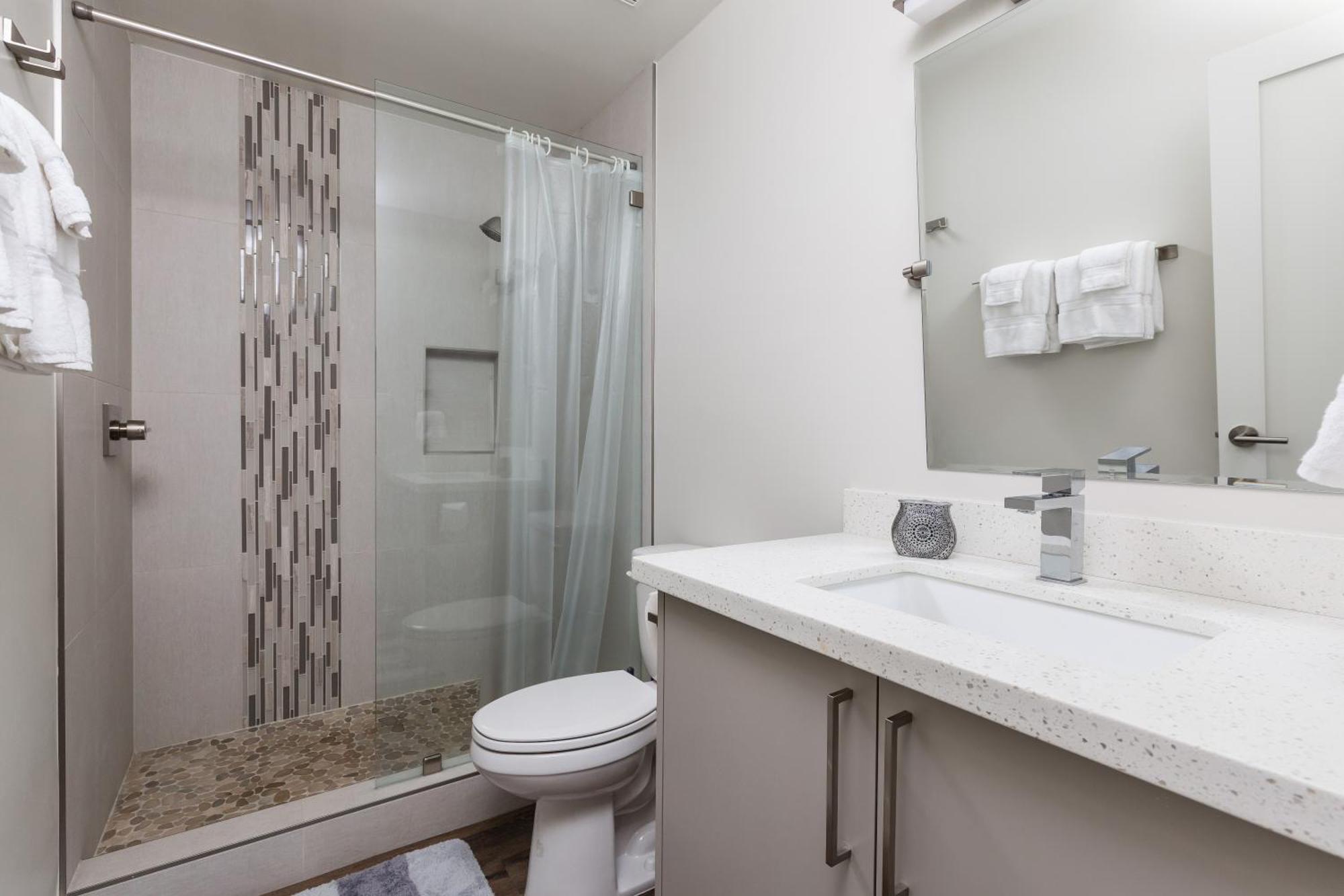 N Miller Rd Unit 230 Holiday home