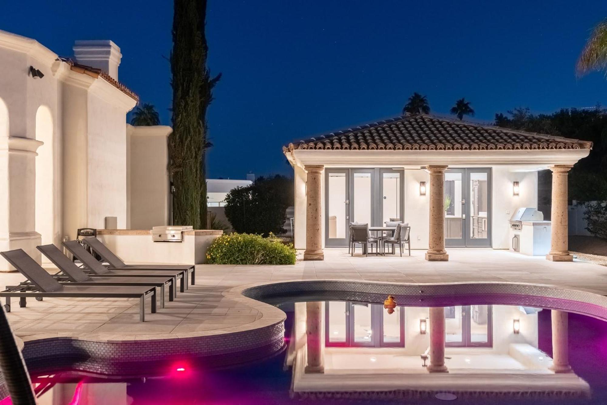Camelback Mountain Luxury In Paradise Valley Holiday home Scottsdale