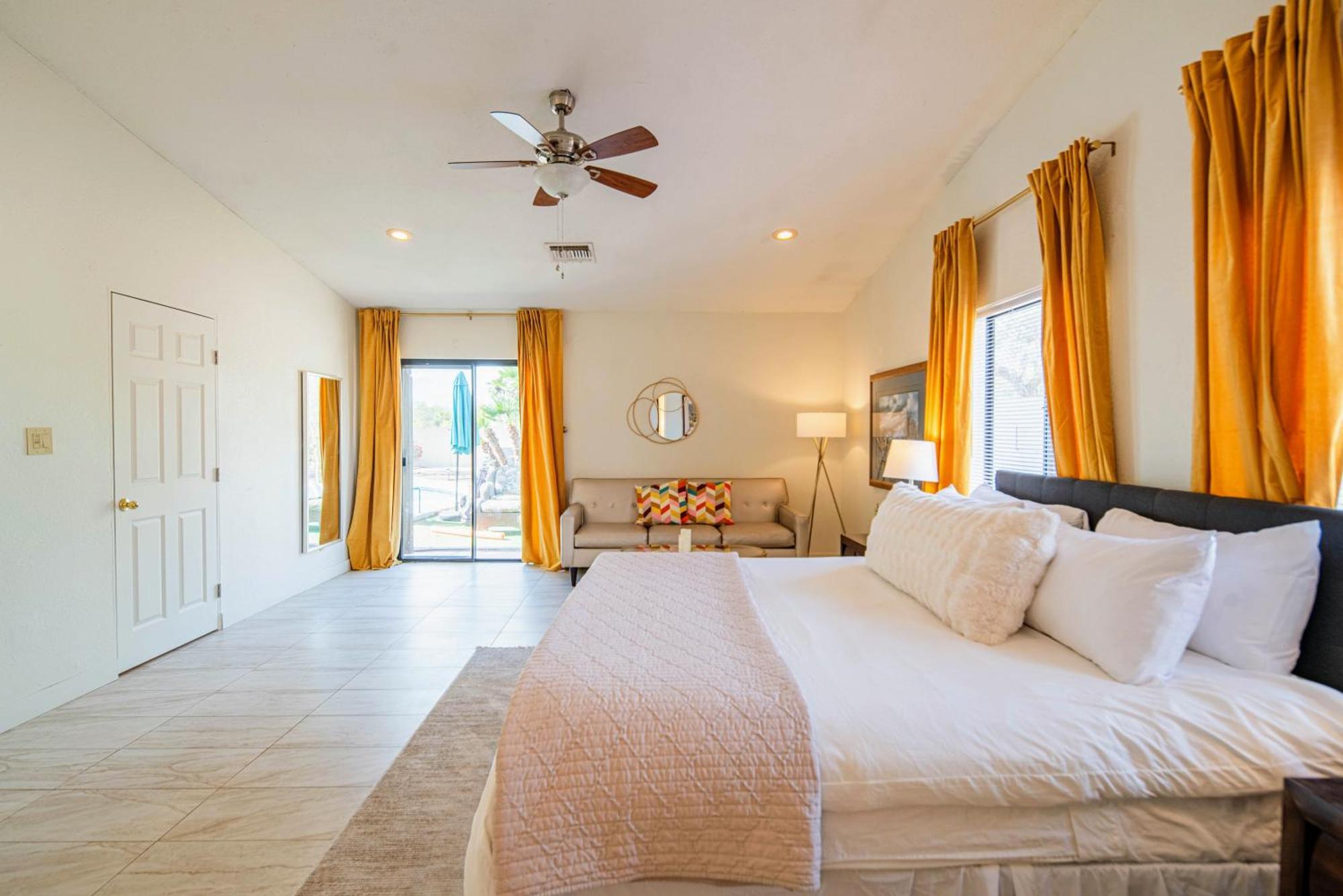 Spacious With Pool, Golf, Game Room, And Two Master *
