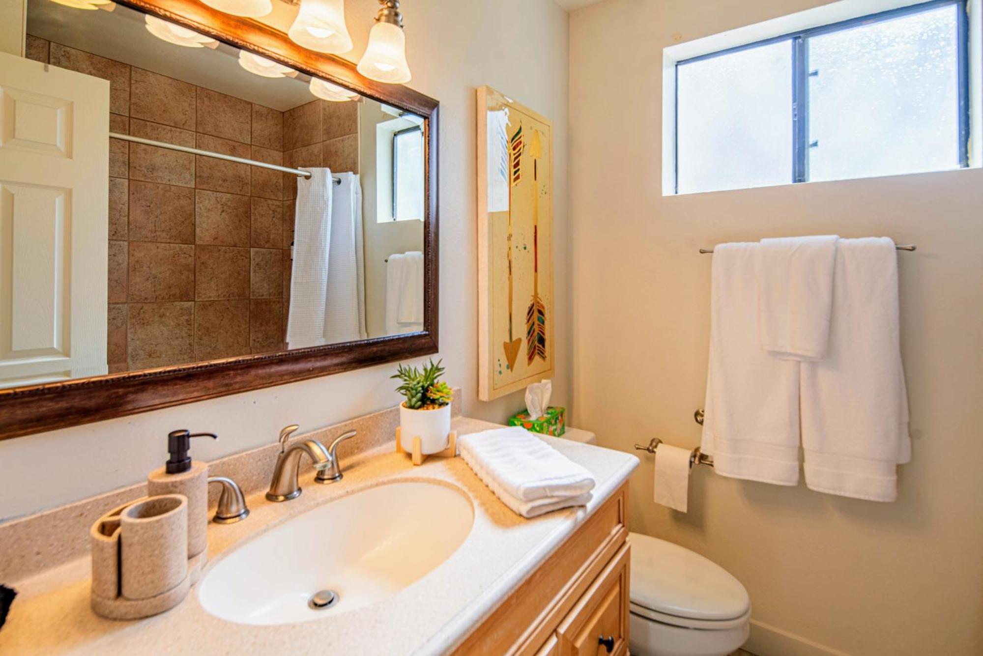 Spacious With Pool, Golf, Game Room, And Two Master