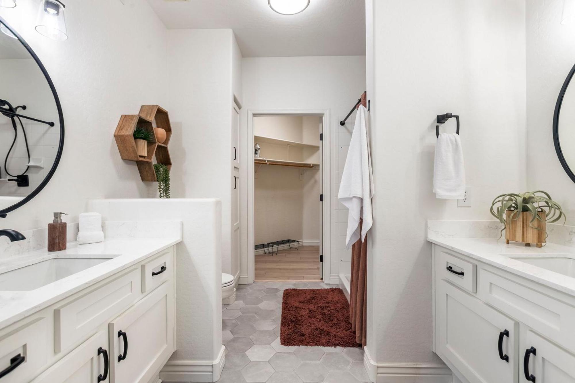 94th St Holiday home *