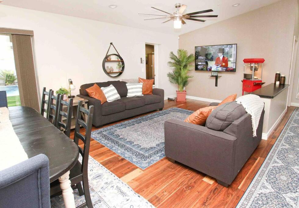 Scottsdale Farmhouse * Scottsdale
