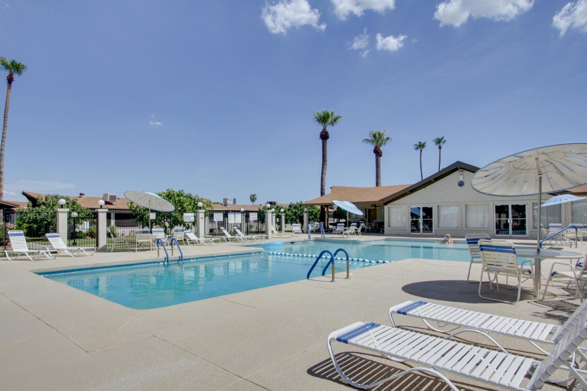 Community Pool, 3 Mi To Old Town