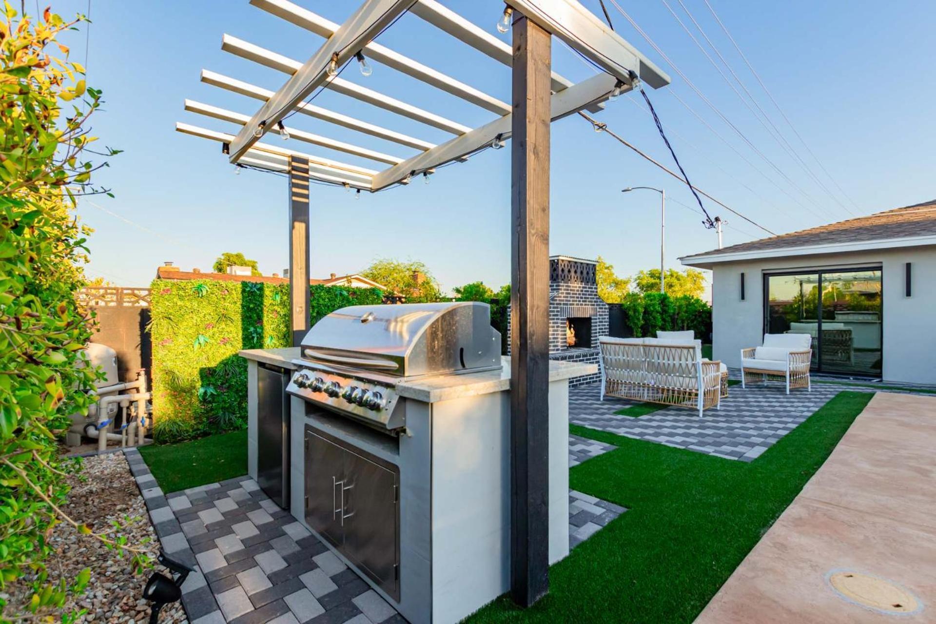 The Kensington Custom Retreat Holiday home
