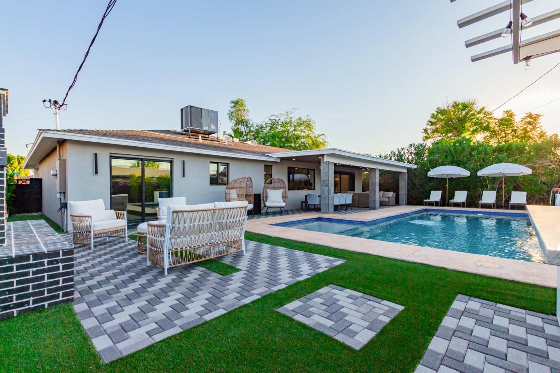 The Kensington Custom Retreat