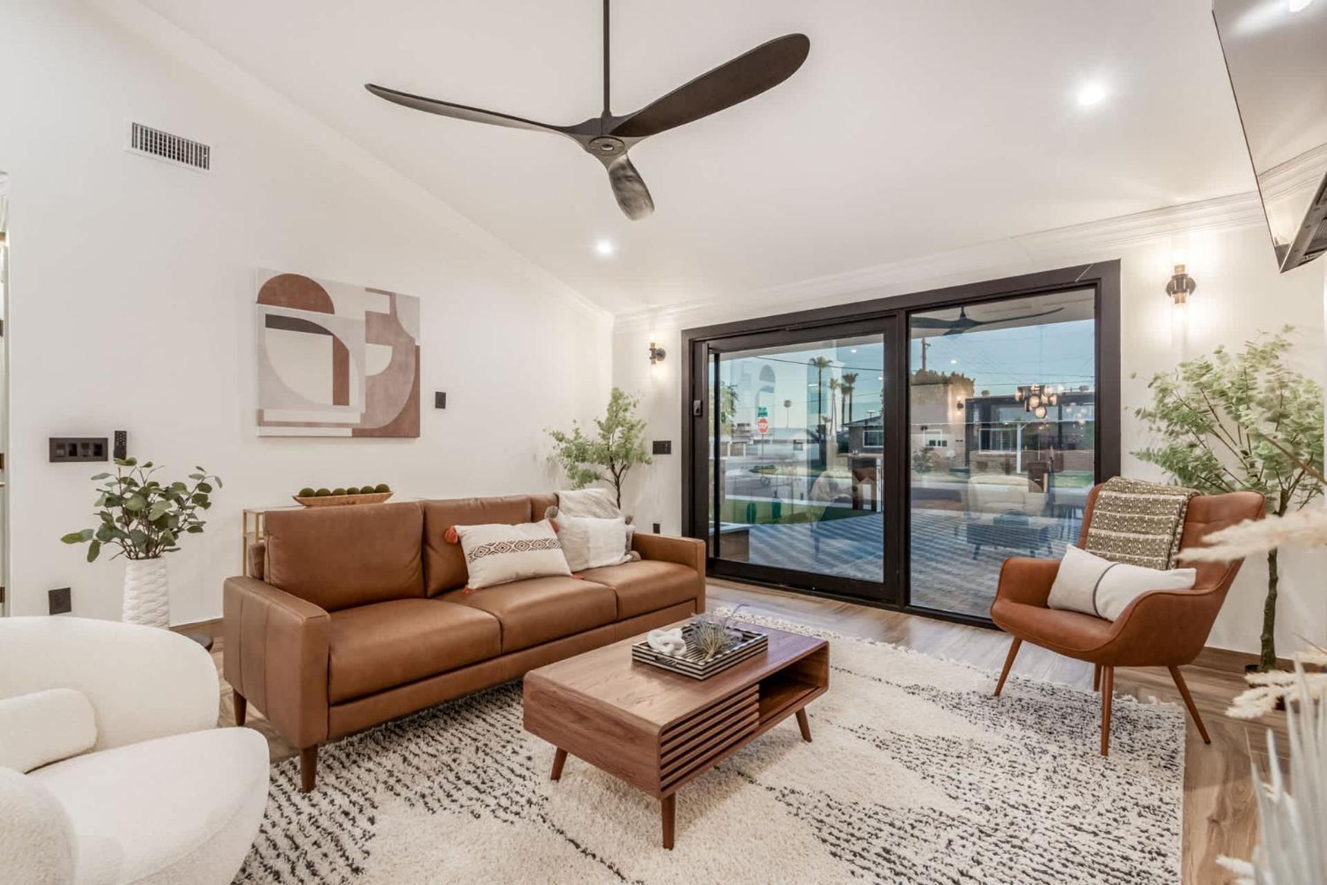 The Kensington Custom Retreat Holiday home