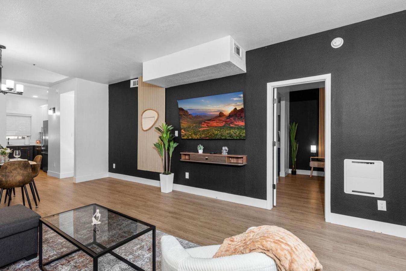 Apartment Modern Escape Pool Bbq Media Scottsdale