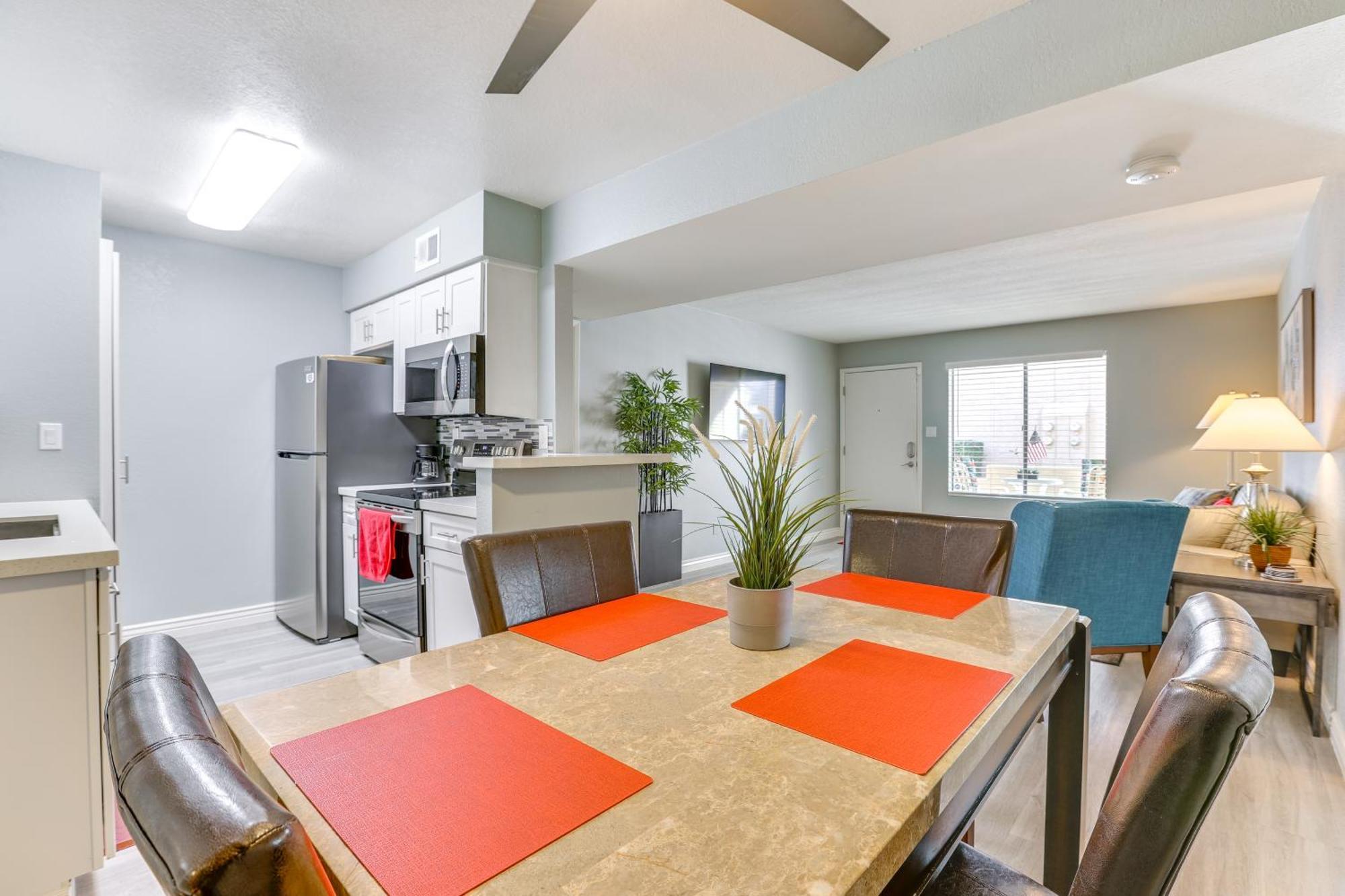 Pool And Hot Tub Access Cozy In Scottsdale! *