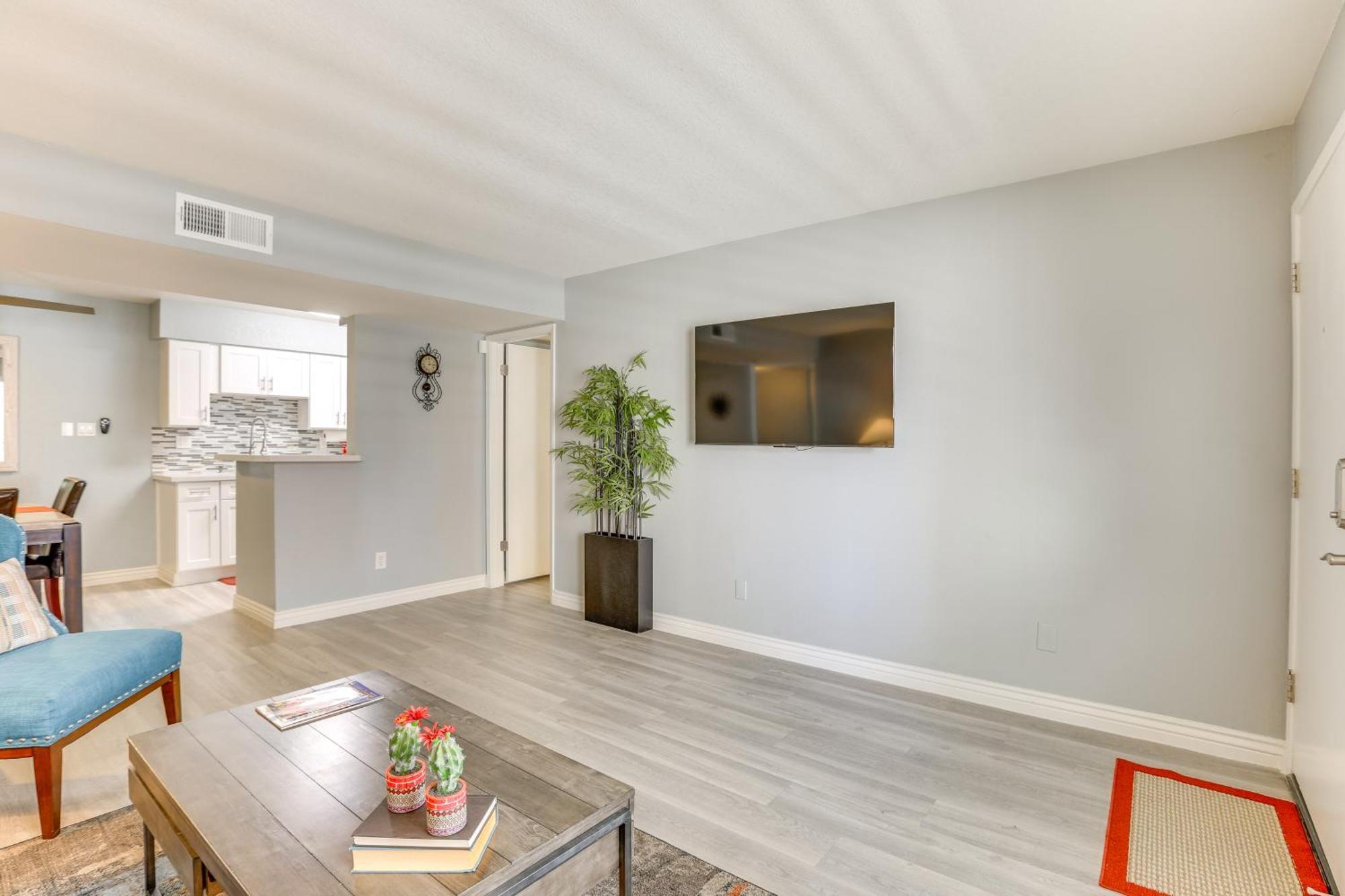 Apartment Pool And Hot Tub Access Cozy In Scottsdale! Scottsdale