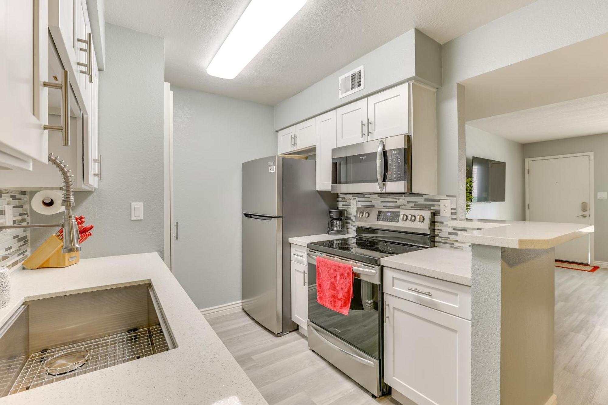 Apartment Pool And Hot Tub Access Cozy In Scottsdale! Scottsdale