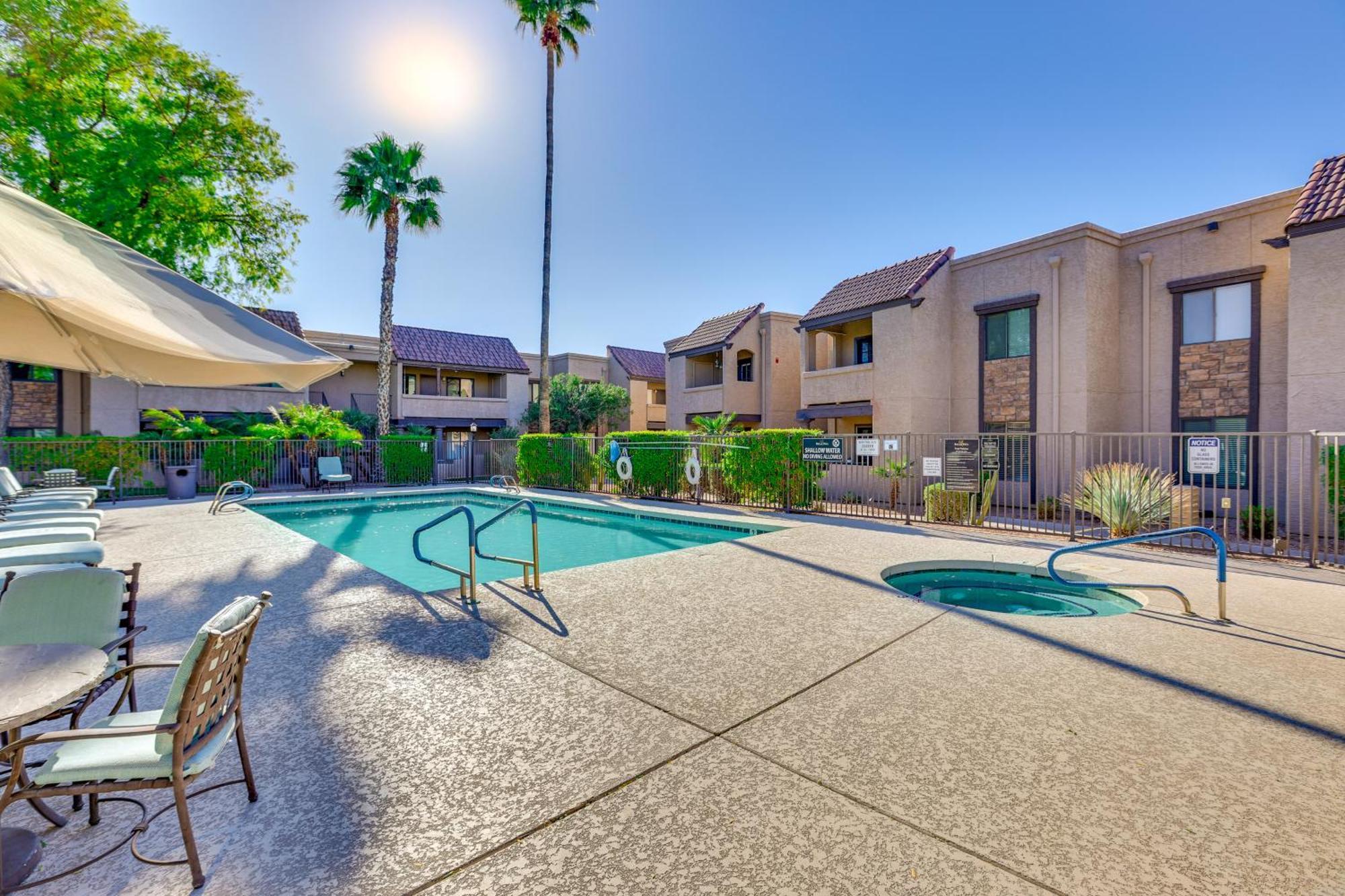 Pool And Hot Tub Access Cozy In Scottsdale! *