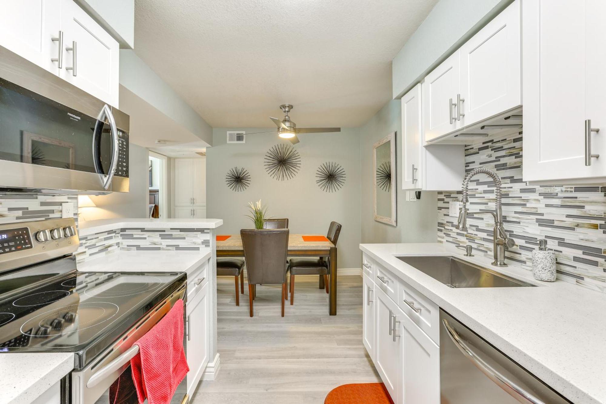 Pool And Hot Tub Access Cozy In Scottsdale! Apartment