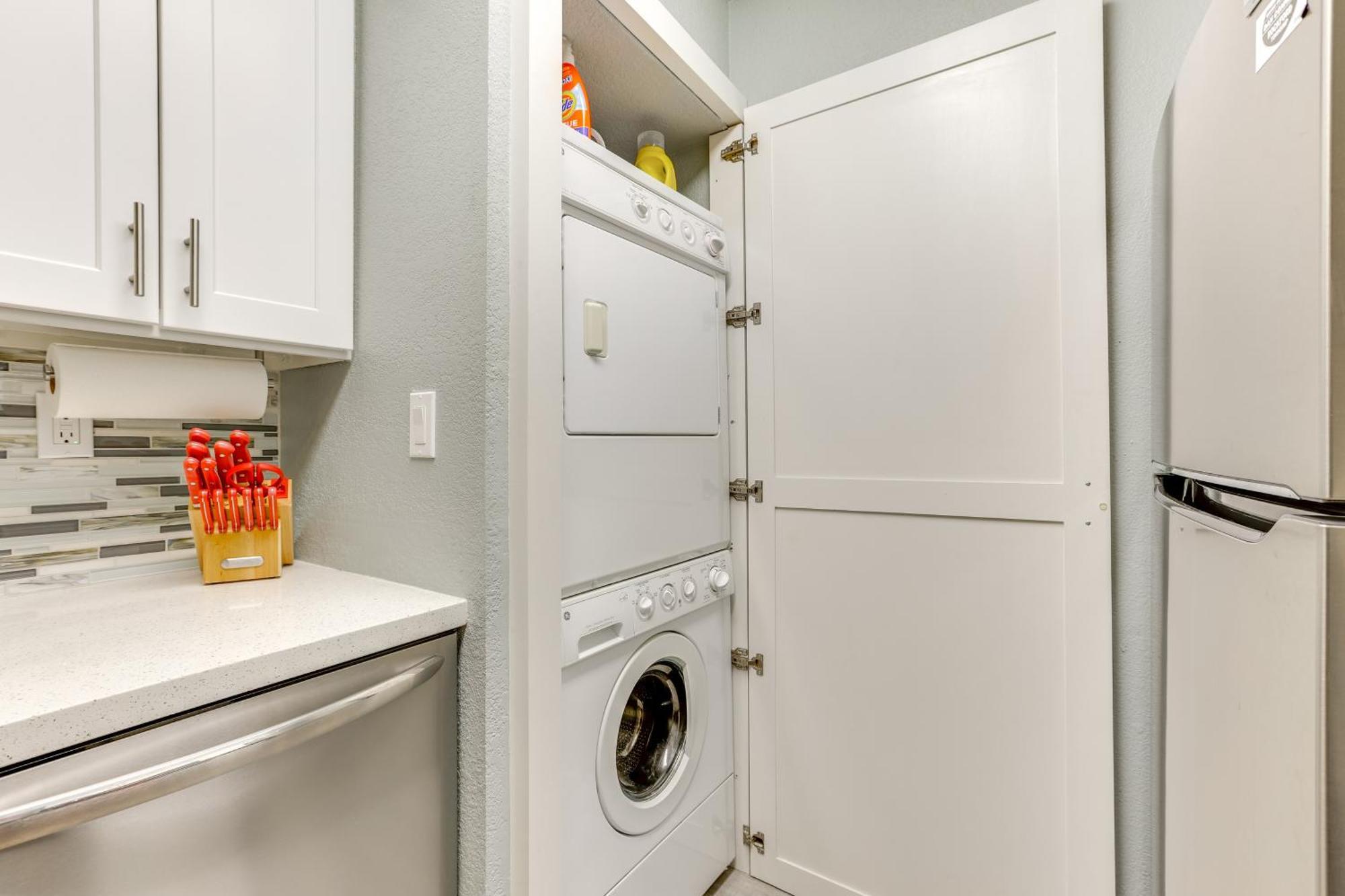 Apartment Pool And Hot Tub Access Cozy In Scottsdale!