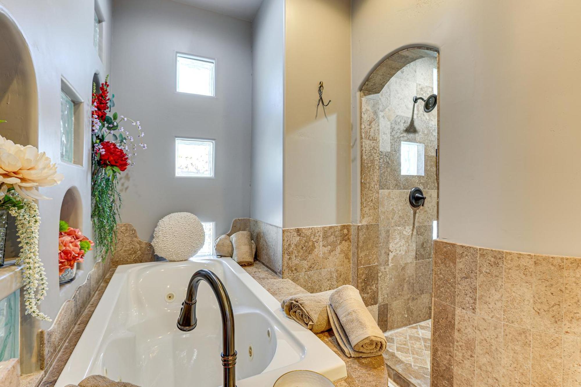 Walk To Stadium Remodeled Home! * Scottsdale