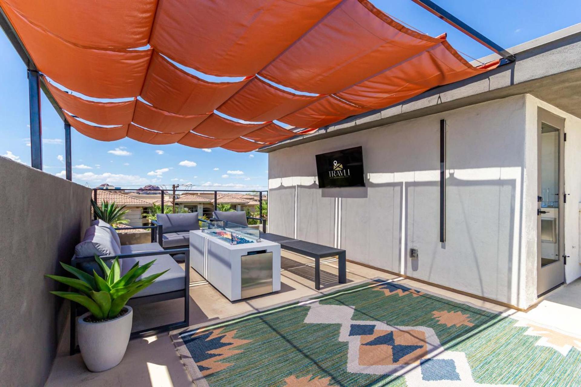 Papago Lux Townhouse With Rooftop Lounge Holiday home