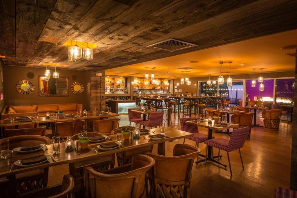 The Monarch Hotel 3*
