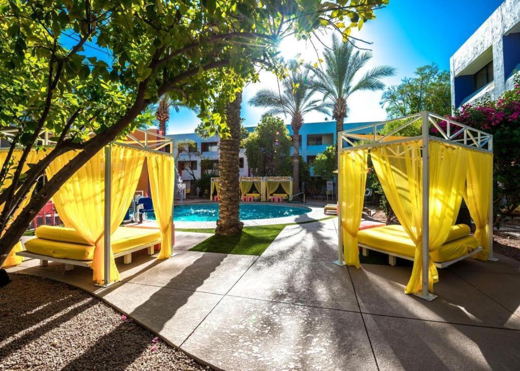 The Monarch 3* Scottsdale