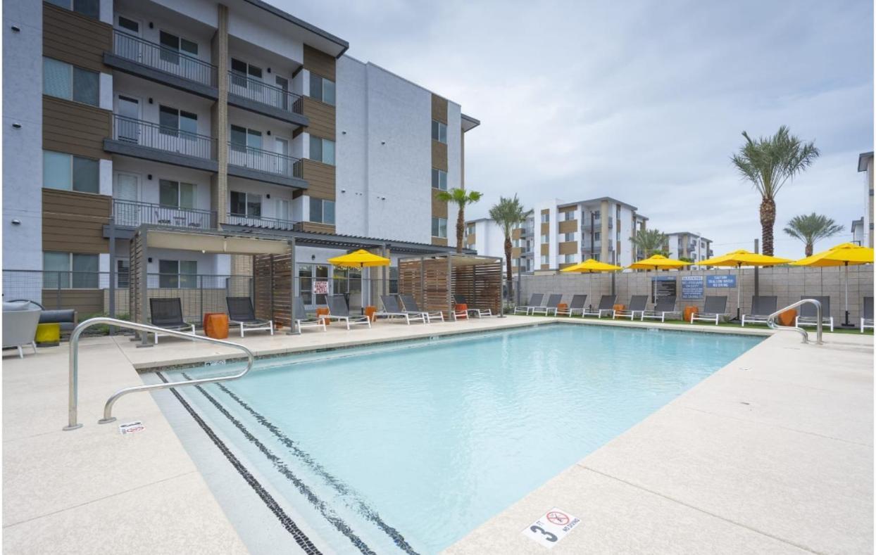 Gateway To Old Town King 1 Bedroom With Balcony Apartment