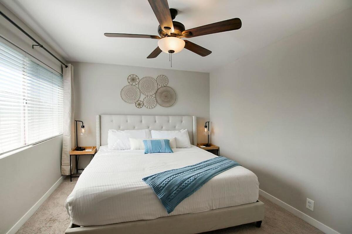 - Two Bedroom Townhouse Apartment *