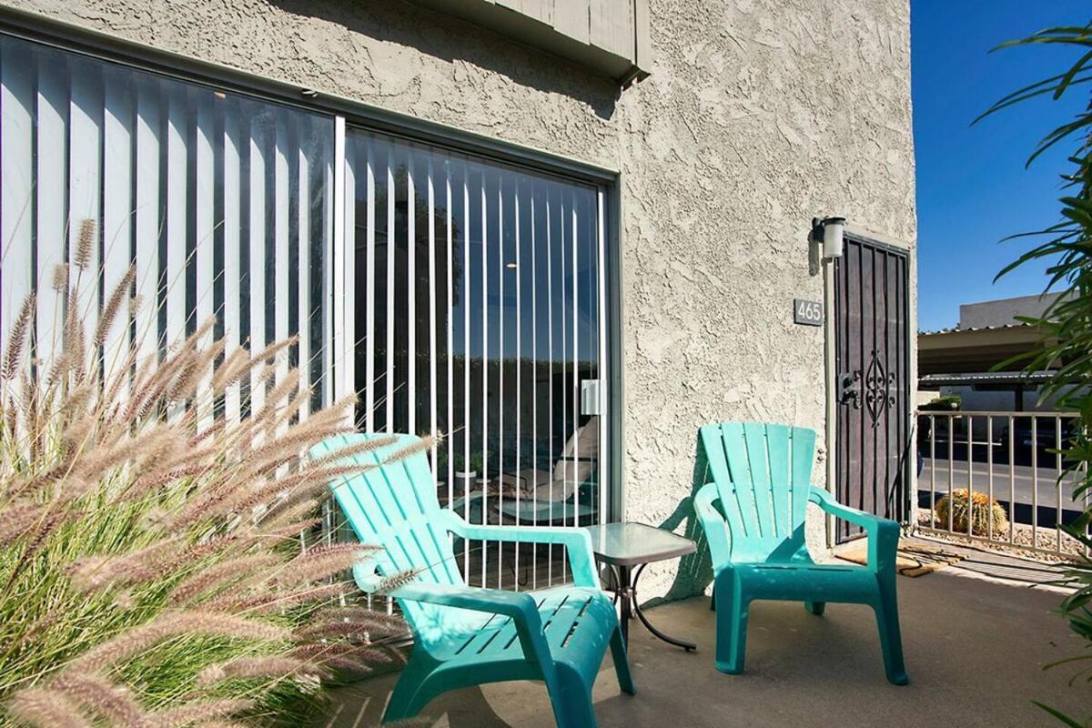 - Two Bedroom Townhouse Apartment Scottsdale