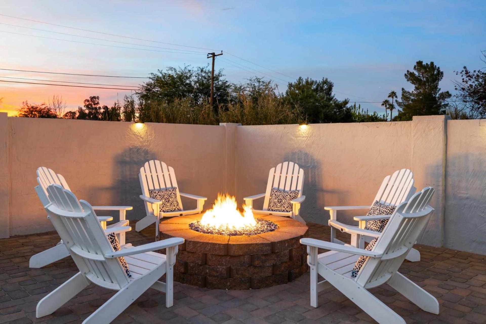 Desert Willow - Pool Pickleball Basketball Court Firepit & Putting