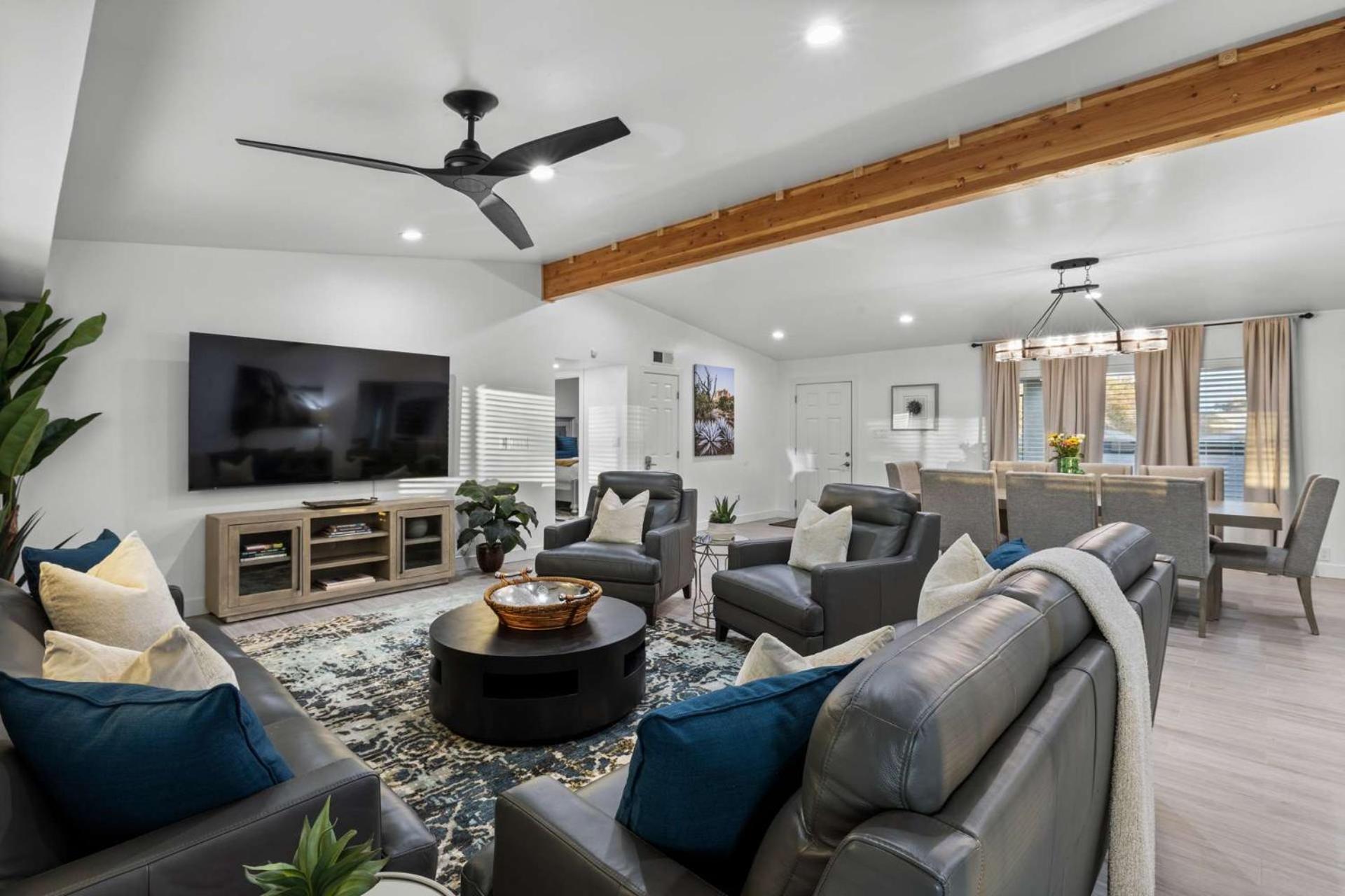 Desert Willow - Pool Pickleball Basketball Court Firepit & Putting Holiday home Scottsdale