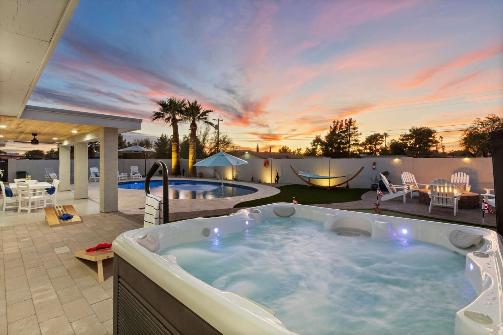 Holiday home Desert Willow - Pool Pickleball Basketball Court Firepit & Putting Scottsdale