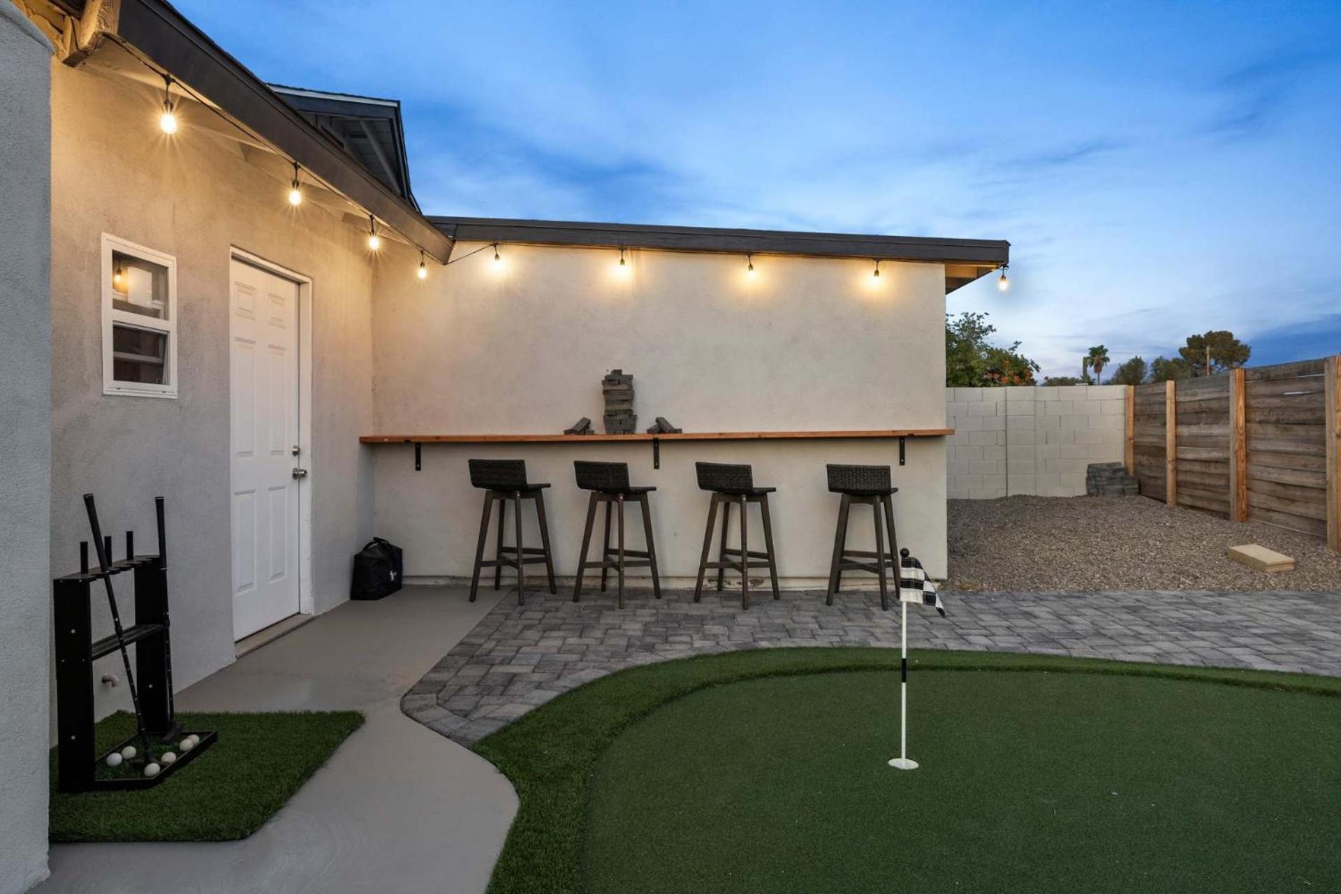Desert Dreaming - Old Town Pool & Putt * Scottsdale