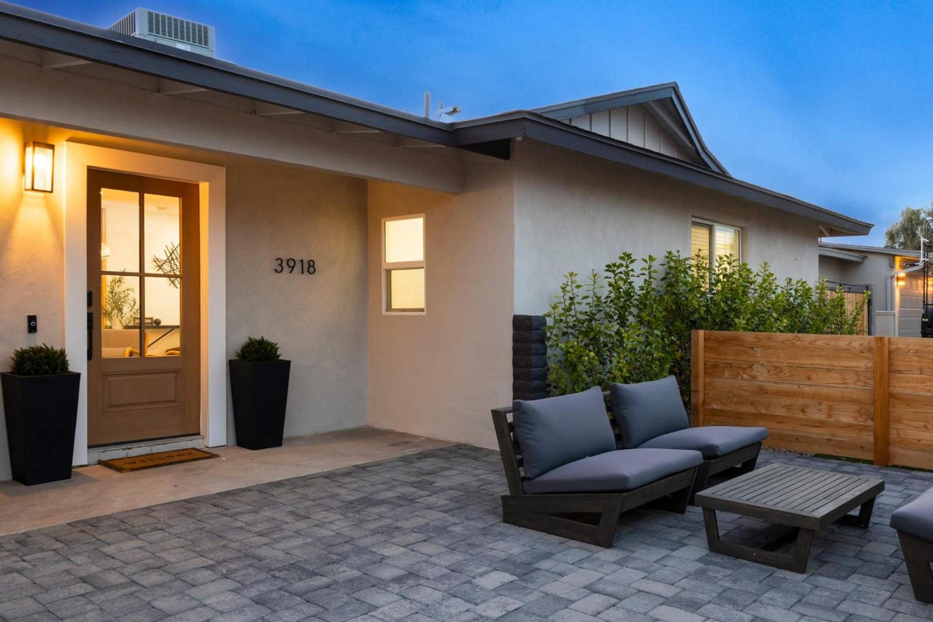 Holiday home Desert Dreaming - Old Town Pool & Putt *