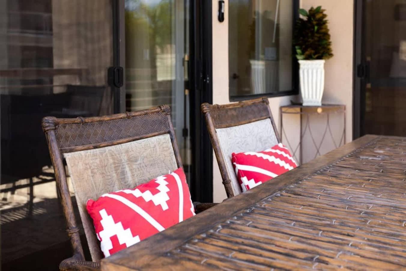 Saguaro Sunrise -luxe With Balcony & Pool Holiday home *