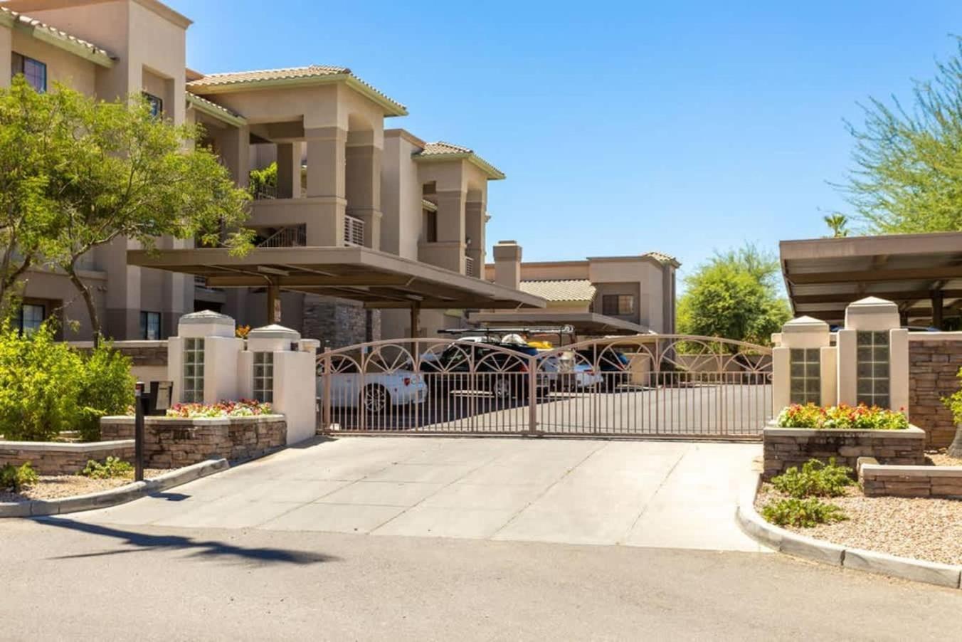 Saguaro Sunrise -luxe With Balcony & Pool *