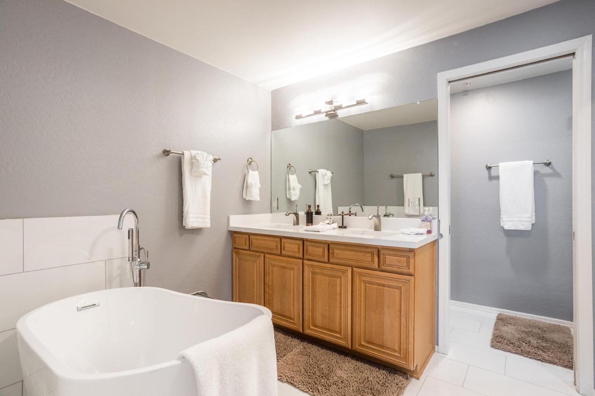 Holiday home Saguaro Sunrise -luxe With Balcony & Pool Scottsdale