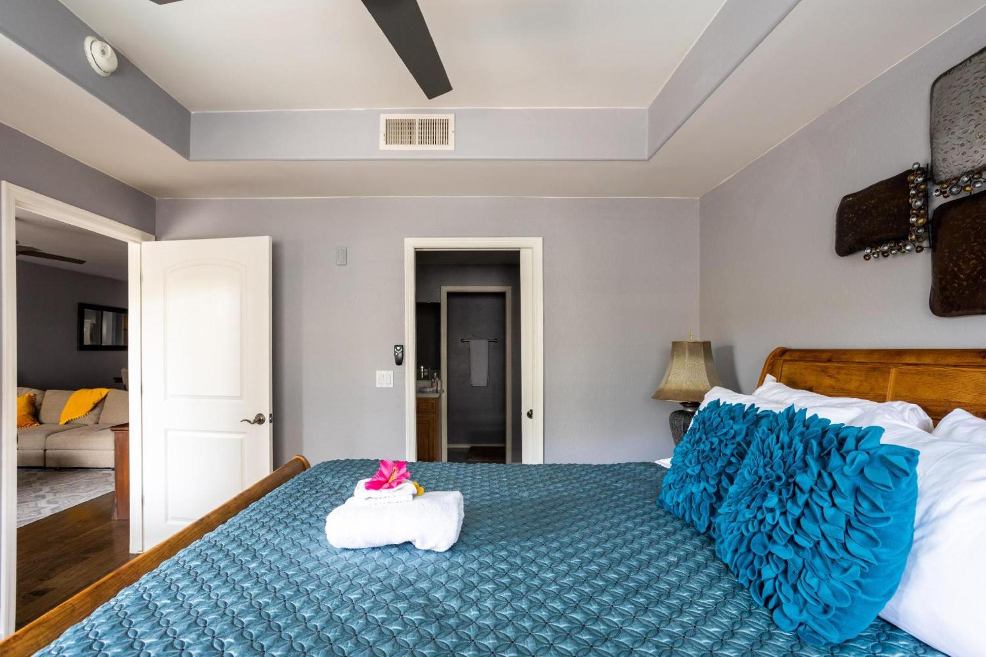 Saguaro Sunrise -luxe With Balcony & Pool Scottsdale
