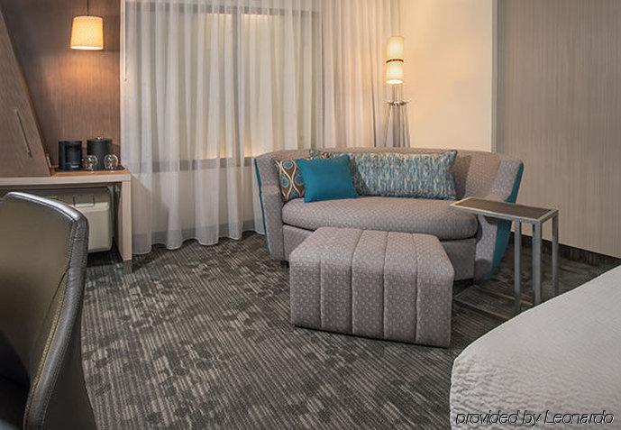 Courtyard By Marriott Old Town